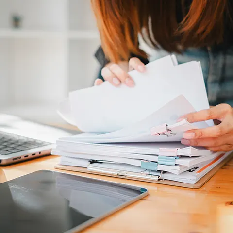 Gestionnaire et suivi des dossiers clients